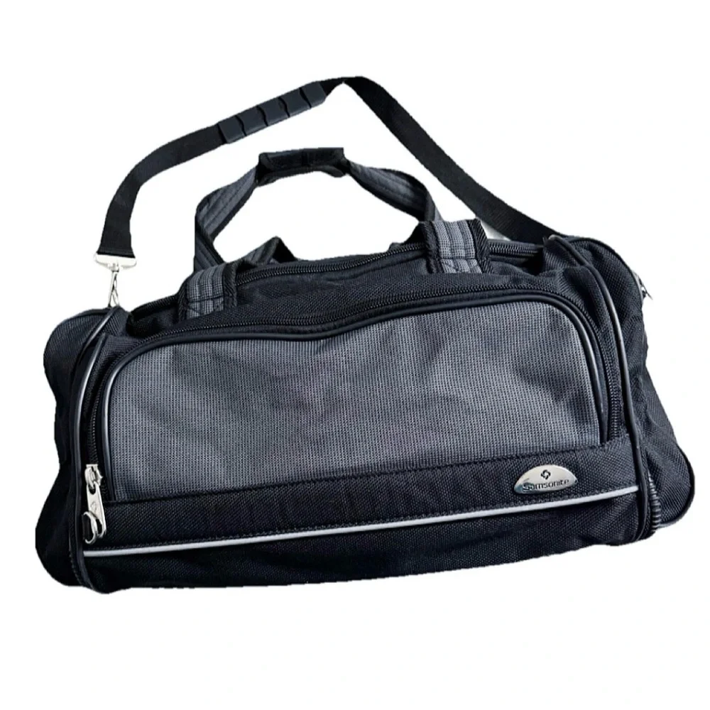 Samsonite Travel Duffle Bag Black Gym Weekender Carry On 19–22” EUC